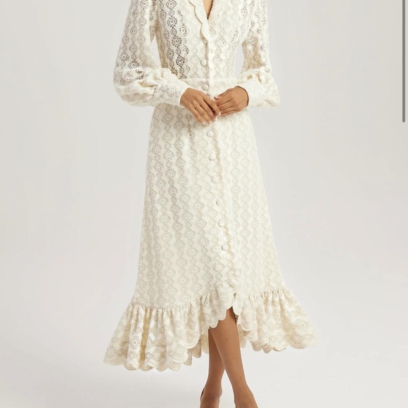 Vita Grace Dresses & Skirts - Chic Long Sleeve Lace Dress in Cream